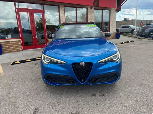 Used 2021 Alfa Romeo Stelvio Ti Sport AWD/4WD image 2