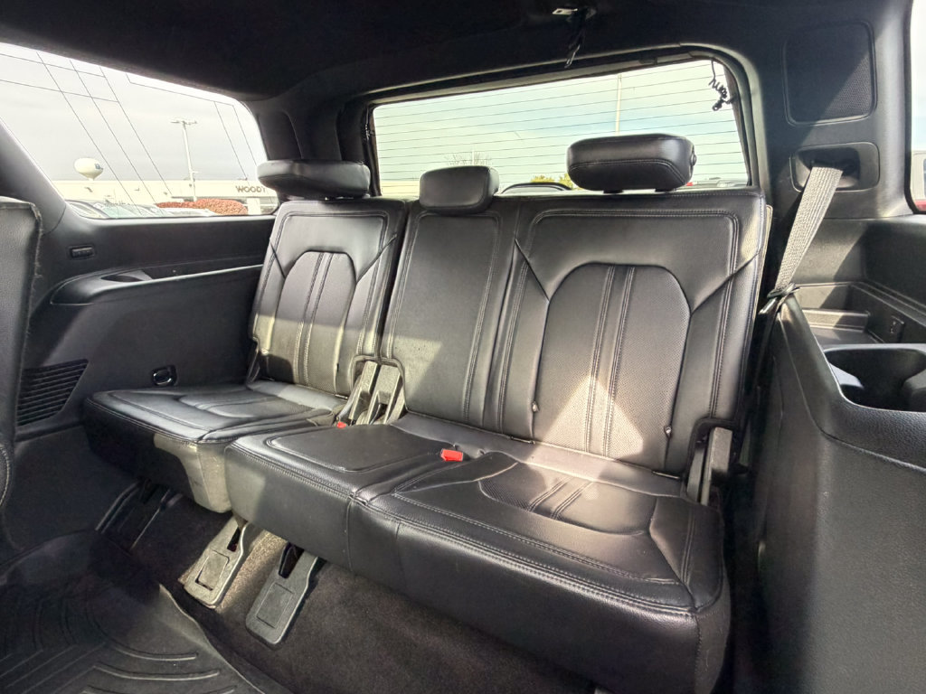 Used 2020 Ford Expedition Limited w/ Equipment Group 301A AWD/4WD image 37