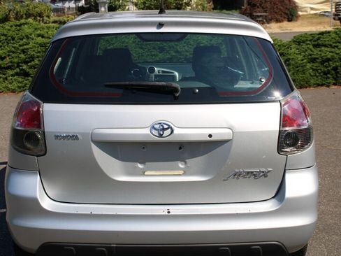 Used 2008 Toyota Matrix FWD image 10