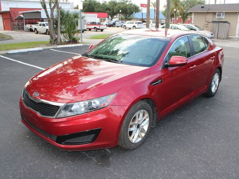 Used 2011 Kia Optima LX w/ Convenience Pkg FWD image 1