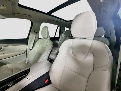 Certified 2023 Volvo XC90 B6 Plus w/ Protection Package Premier AWD/4WD image 22