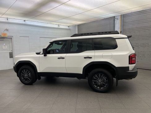 Used 2025 Toyota Land Cruiser 1958 image 9