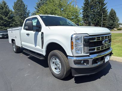 New 2025 Ford F350 XL w/ XL Chrome Package