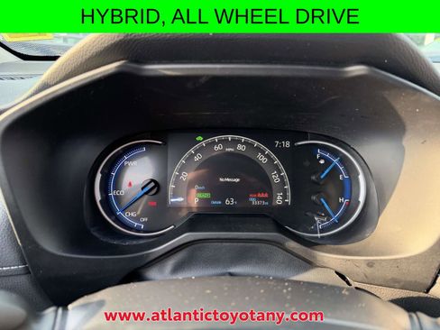Certified 2025 Toyota RAV4 LE AWD/4WD image 11