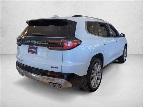 New 2026 GMC Acadia Denali w/ Super Cruise Package image 3