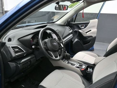 Used 2019 Subaru Forester Premium image 9