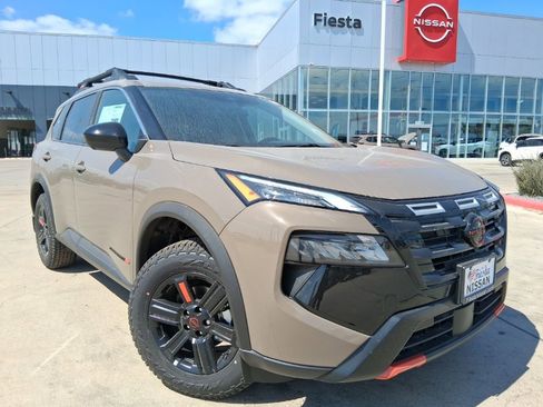 New 2026 Nissan Rogue SV AWD/4WD image 1