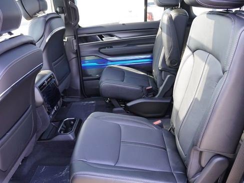 New 2026 Jeep Grand Wagoneer Summit AWD/4WD image 12