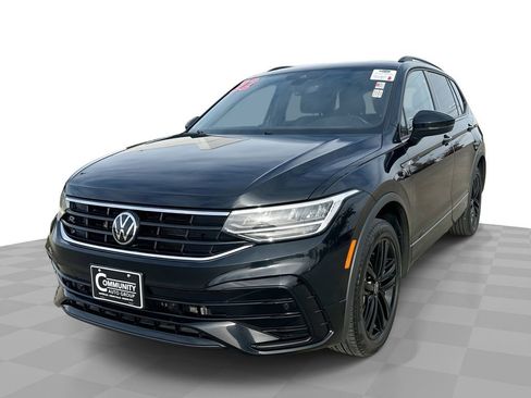 Used 2022 Volkswagen Tiguan SE R-Line image 1