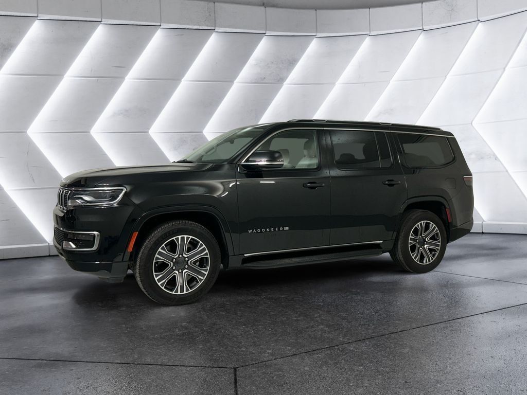 Used 2024 Jeep Wagoneer Series II w/ Flexible Seating Group RWD image 3