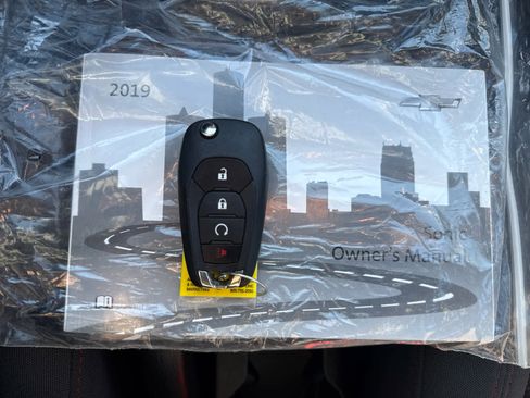 Used 2019 Chevrolet Sonic LT image 23