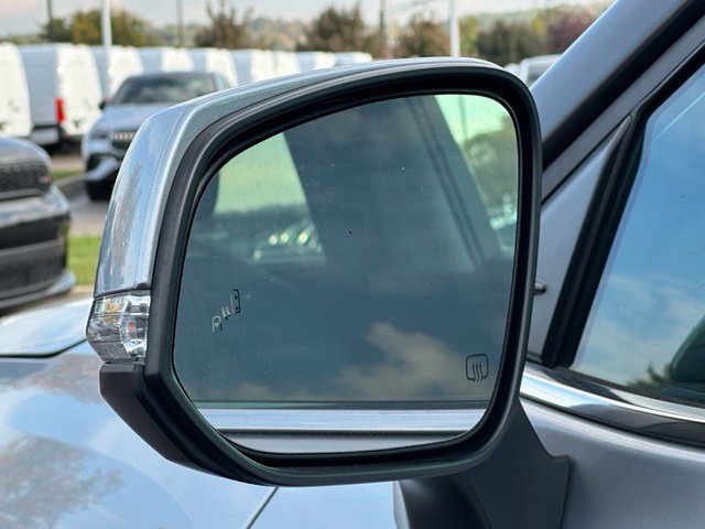 Used 2021 Toyota Highlander XLE FWD image 10