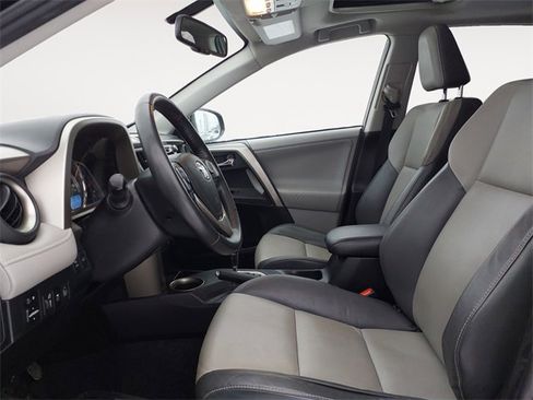 Used 2013 Toyota RAV4 Limited image 9