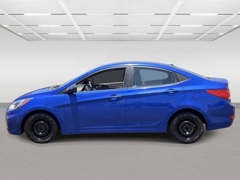 Used 2013 Hyundai Accent GLS FWD image 30