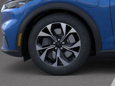 New 2026 Ford Mustang Mach-E Select RWD image 19