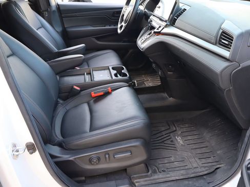 Used 2025 Honda Odyssey Sport-L image 17