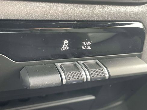 Used 2024 RAM 2500 Big Horn w/ Bed Utility Group image 21