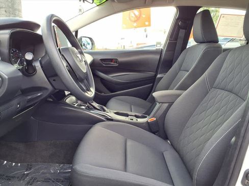 Certified 2025 Toyota Corolla LE image 17