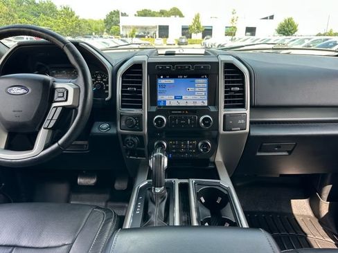 Used 2018 Ford F150 Lariat w/ Equipment Group 502A Luxury AWD/4WD image 15