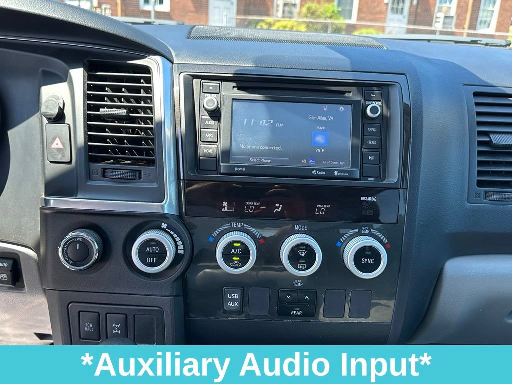 Used 2018 Toyota Sequoia SR5 AWD/4WD image 23