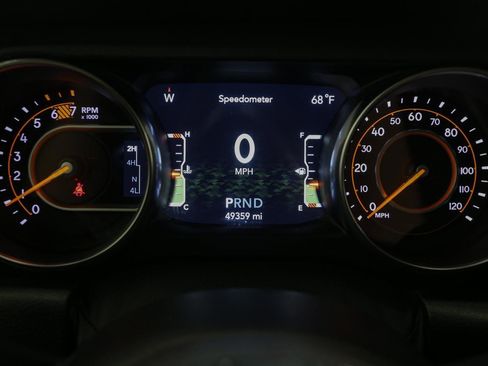 Used 2019 Jeep Wrangler Unlimited Sahara w/ Dual Top Group image 45