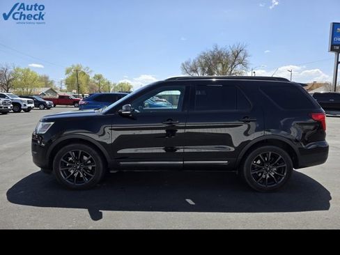 Used 2019 Ford Explorer XLT w/ Equipment Group 202A image 6
