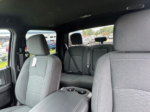 New 2026 RAM 2500 Big Horn AWD/4WD image 31