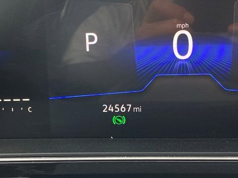 Used 2025 Volkswagen Jetta Sport image 16