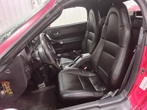 Used 2000 Toyota MR2 image 10