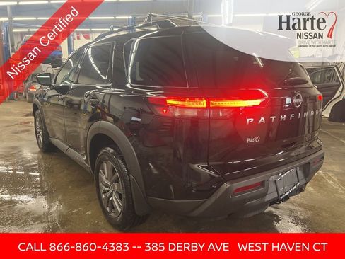 Certified 2025 Nissan Pathfinder SV w/ SV Premium Package image 3