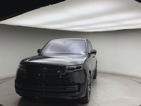 Used 2023 Land Rover Range Rover SE AWD/4WD image 7