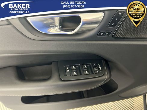 Used 2023 Volvo XC60 B6 Ultimate image 23