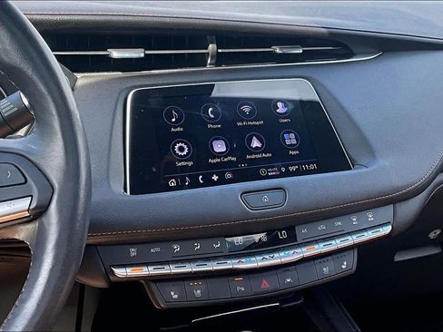 Used 2023 Cadillac XT4 Premium Luxury FWD image 7