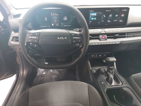 Certified 2025 Kia K4 FWD image 15