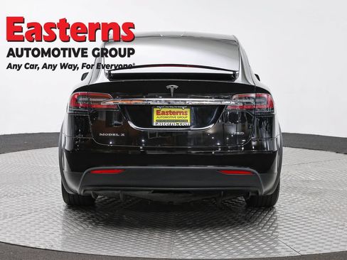 Used 2018 Tesla Model X 75D AWD/4WD image 5