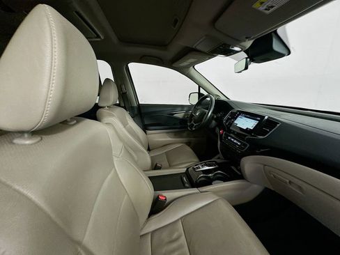 Used 2020 Honda Pilot Elite image 32