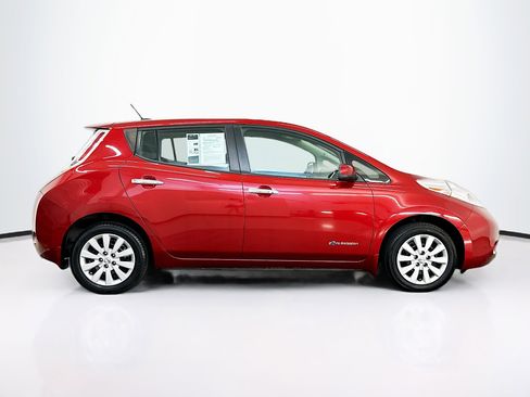 Used 2015 Nissan Leaf S w/ Charge Package FWD image 10