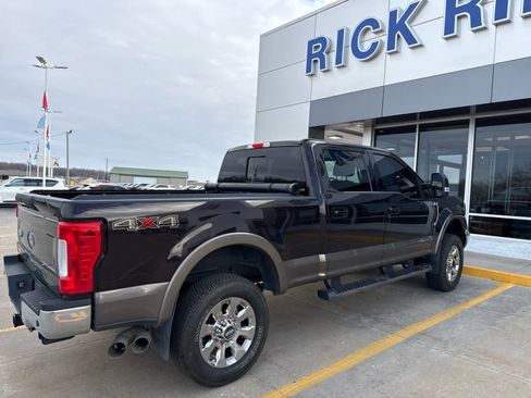 Used 2019 Ford F250 King Ranch image 3