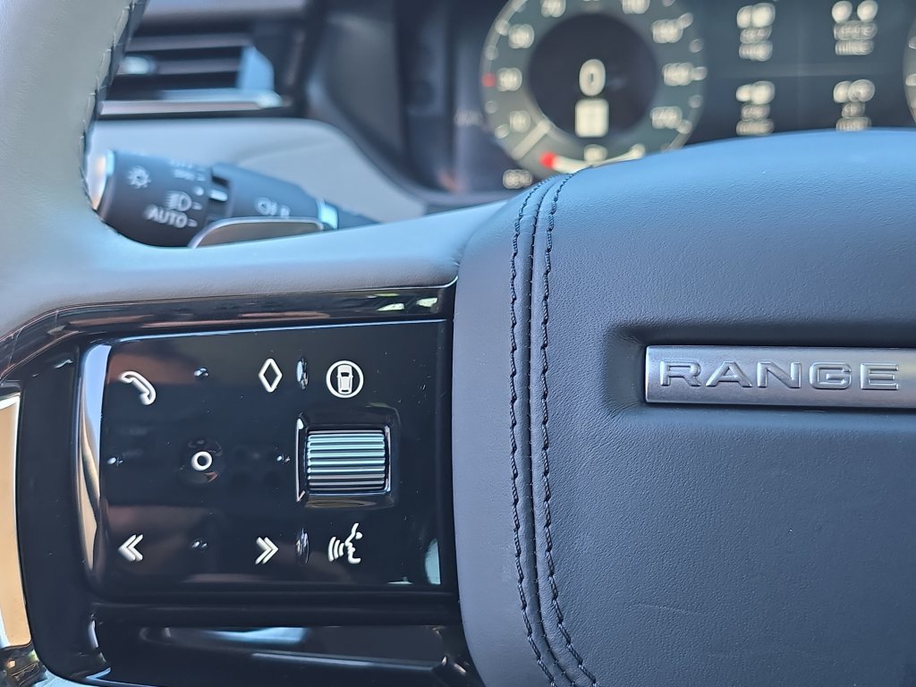 Certified 2026 Land Rover Range Rover Velar S AWD/4WD image 20