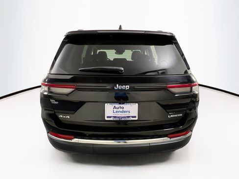 Used 2022 Jeep Grand Cherokee Laredo w/ Luxury Tech Group I image 6