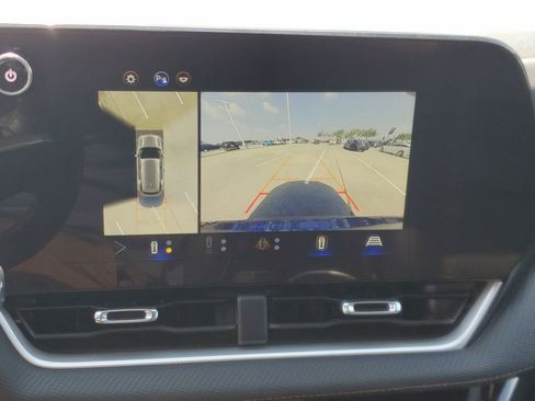 Used 2025 Chevrolet Equinox LT w/ Convenience Package II image 25