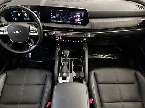 Used 2023 Kia Telluride EX w/ EX Captain's Chair Package FWD image 17