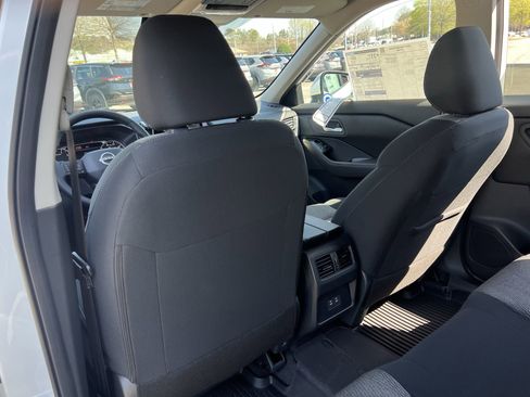 New 2026 Nissan Rogue SV AWD/4WD image 17