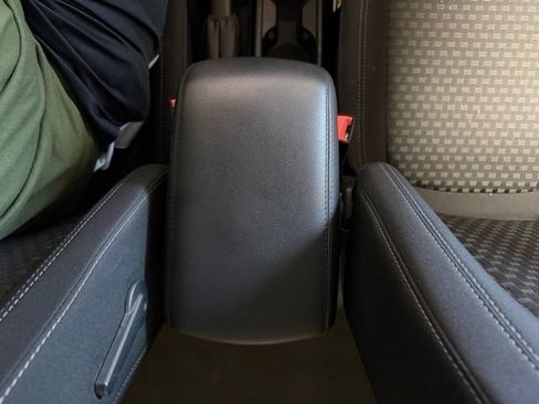 Used 2023 Ford Transit Connect XLT FWD image 35