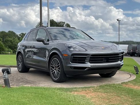 Used 2019 Porsche Cayenne S AWD/4WD image 16