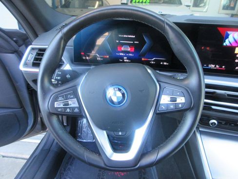 Used 2024 BMW i4 eDrive35 w/ Premium Package RWD image 52