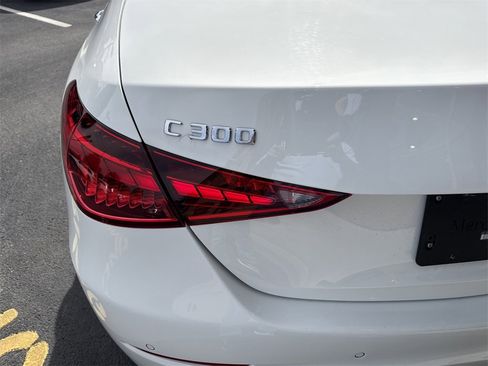 Certified 2022 Mercedes-Benz C 300 4MATIC Sedan image 36