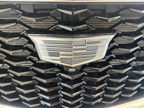 Used 2022 Cadillac XT4 Sport w/ Sun And Sound Package AWD/4WD image 27