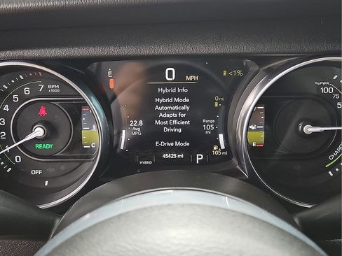 Used 2022 Jeep Wrangler Unlimited Sahara AWD/4WD image 23
