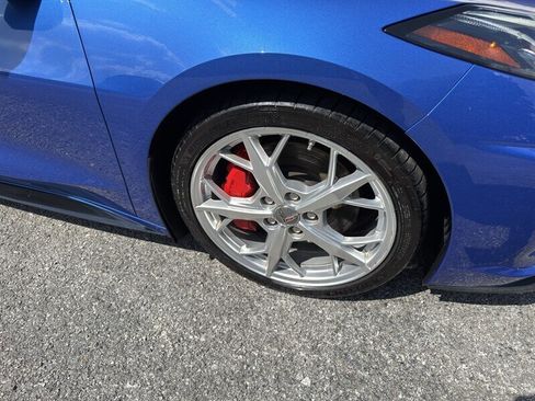 Used 2022 Chevrolet Corvette Stingray Premium Cpe w/ Z51 Performance Package image 12